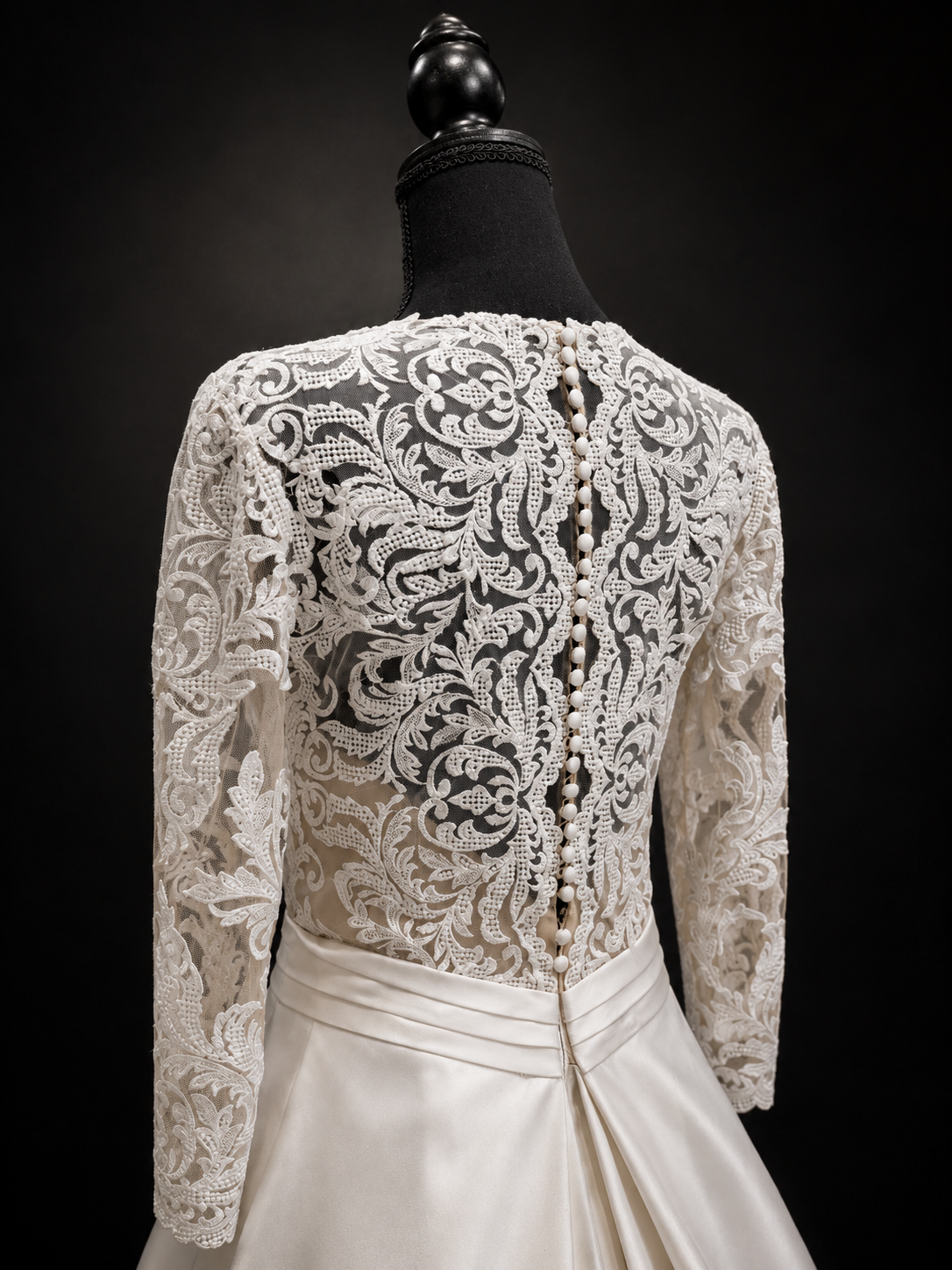 Demetrios Cosmobella - A-linje, custom-made med blonder