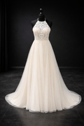 Ella Rosa Brudekjole – Elegant Halterneck med Romantisk Blondeoverdel