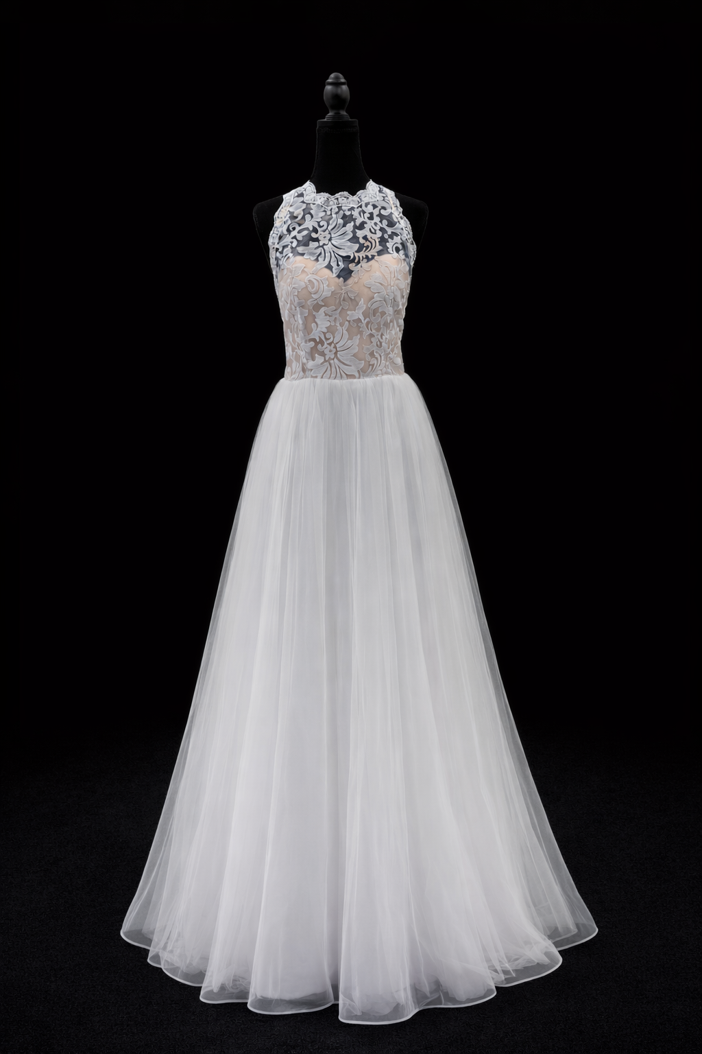 Elegant brudekjole med halterneck og blondetopp