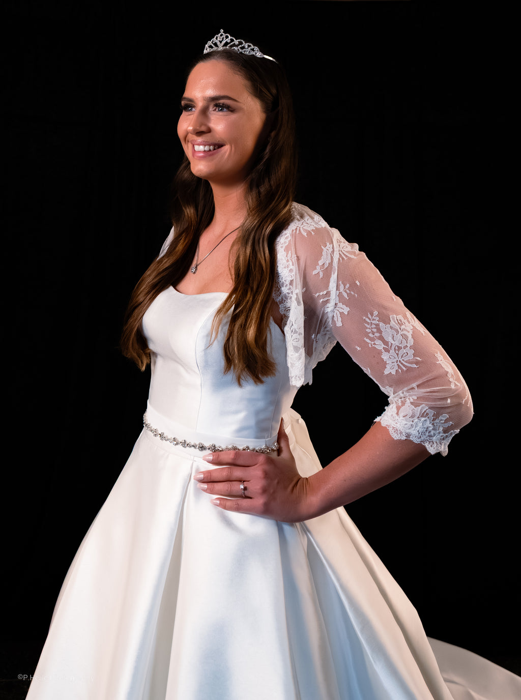 Alfred Angelo Brudekjole – Klassisk Prinsesselook med Tidløs SatinEleganse