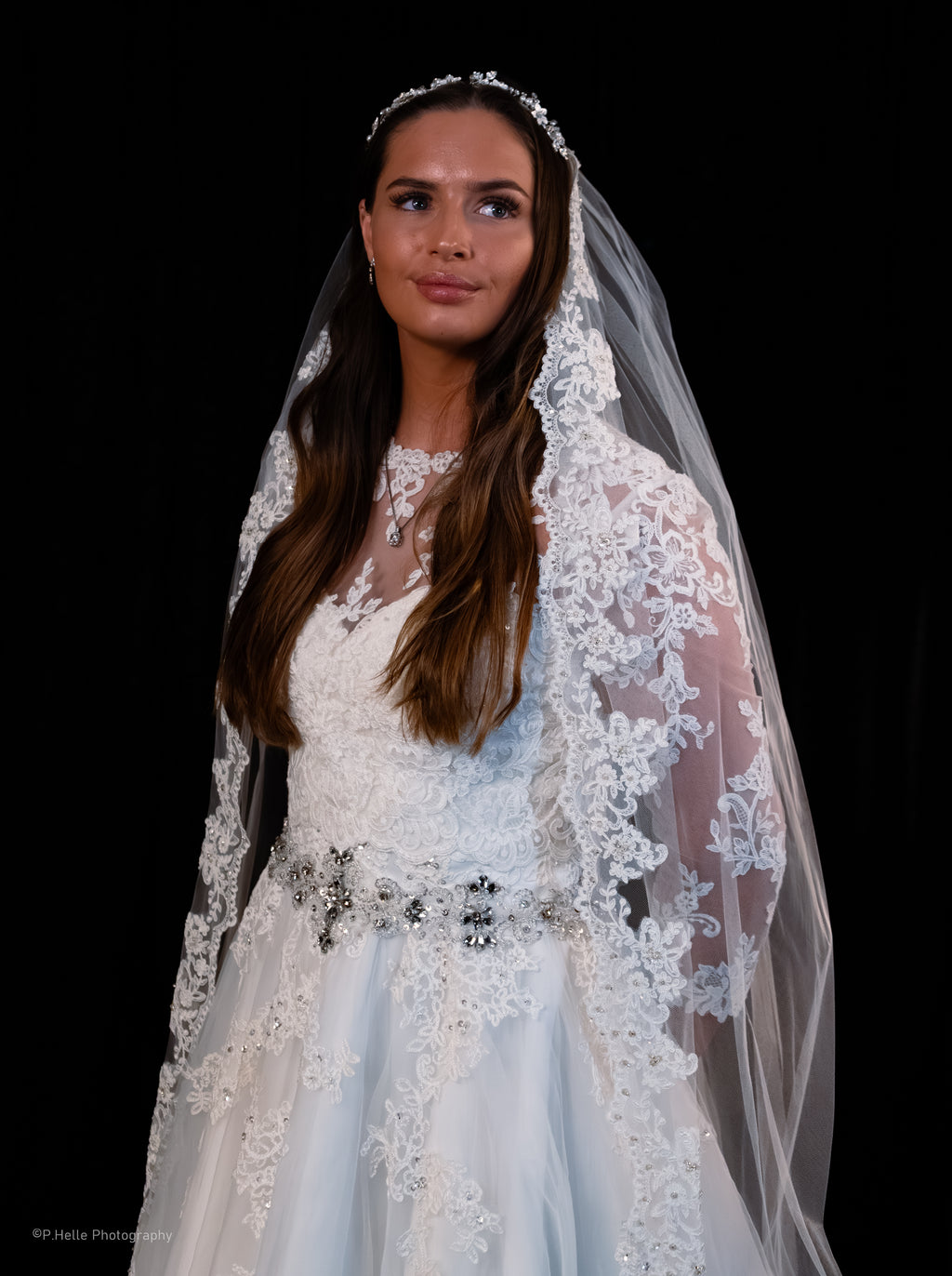 Maggie Sottero Brudekjole – Drømmende Romantikk med Glitrende BlondeDetaler