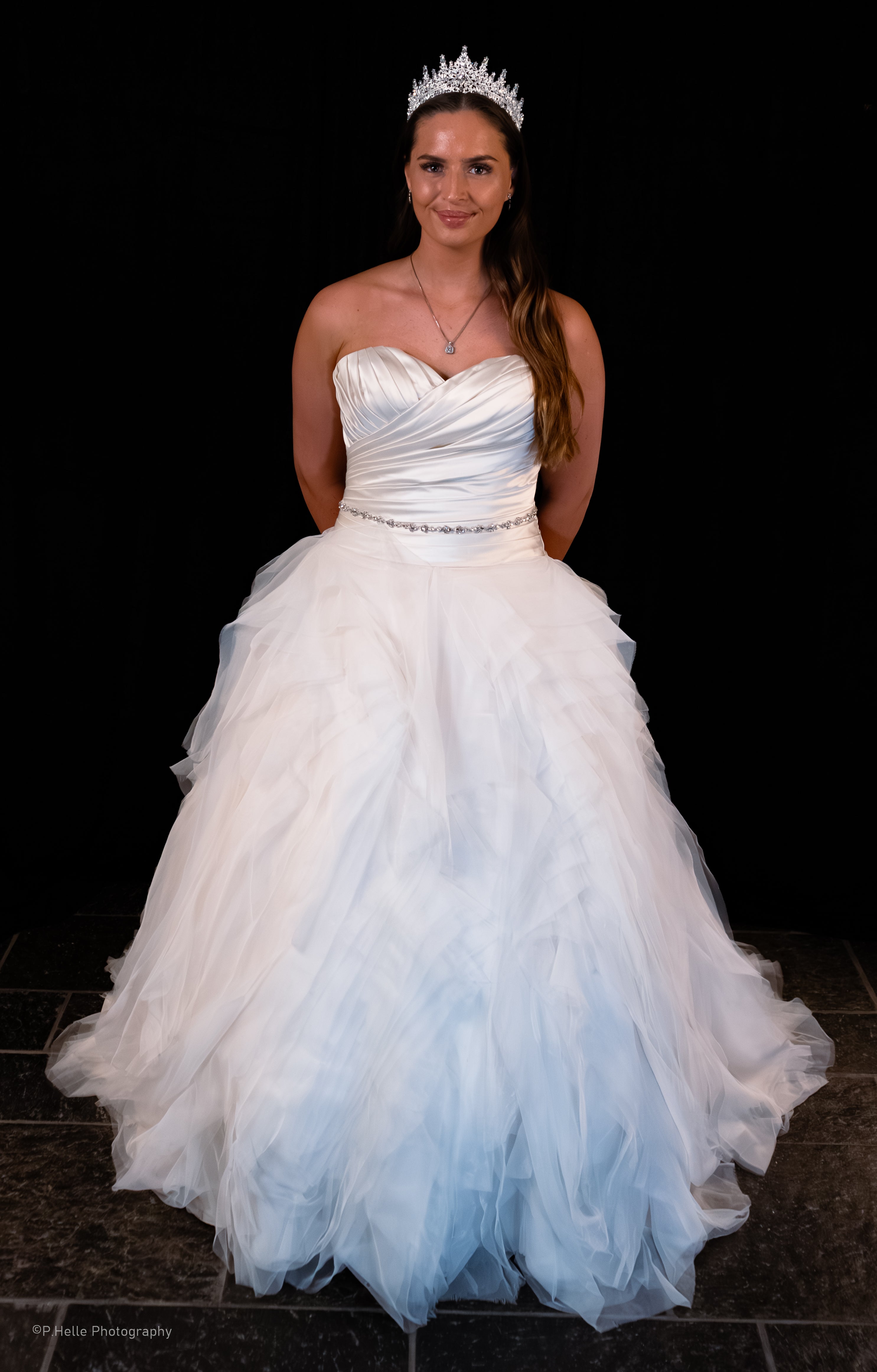 St. Patrick Brudekjole – Romantisk Volum og Tidløs Eleganse