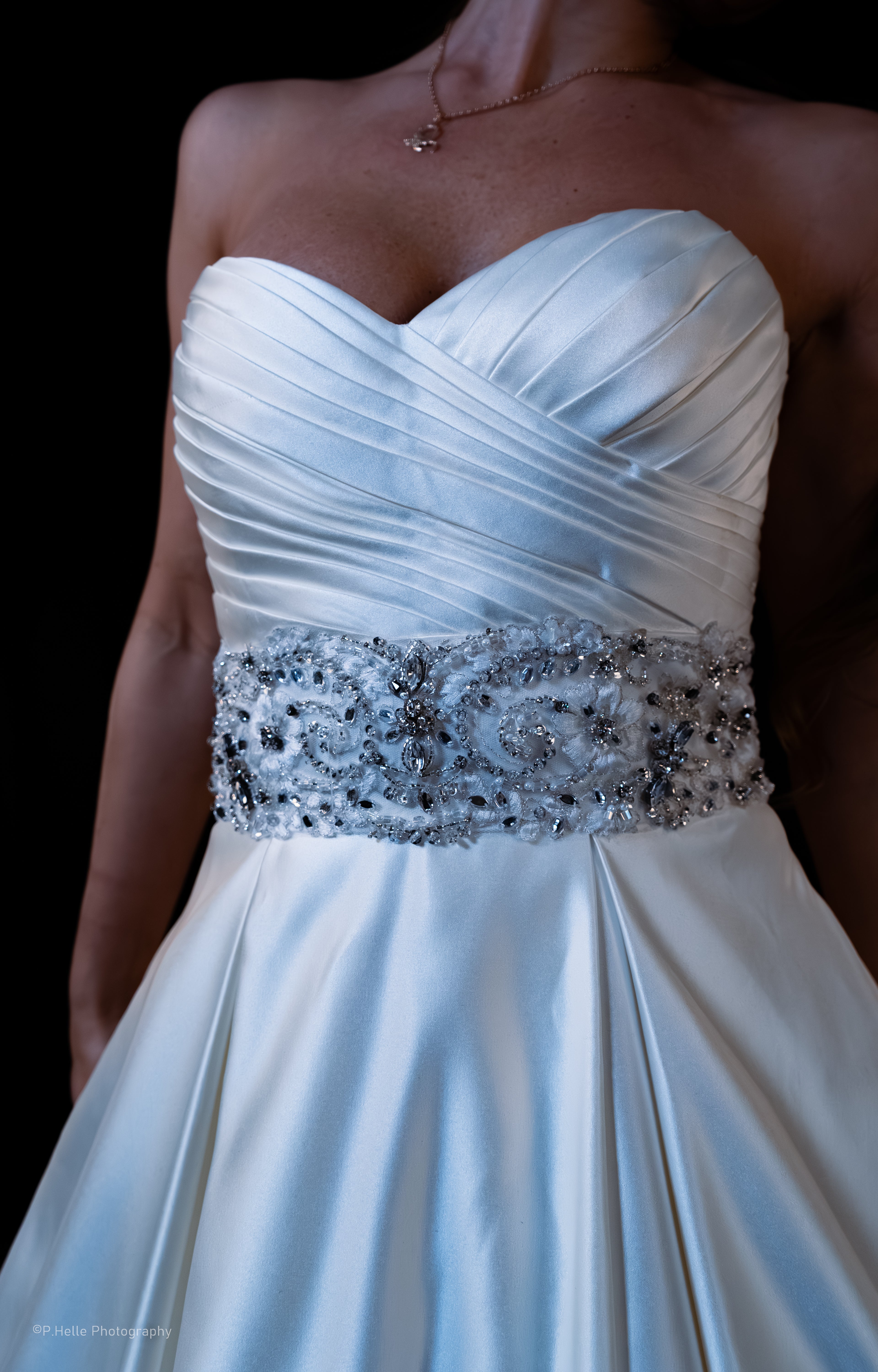 Morilee Brudekjole - Klassisk Prinsessedrøm med Glamour