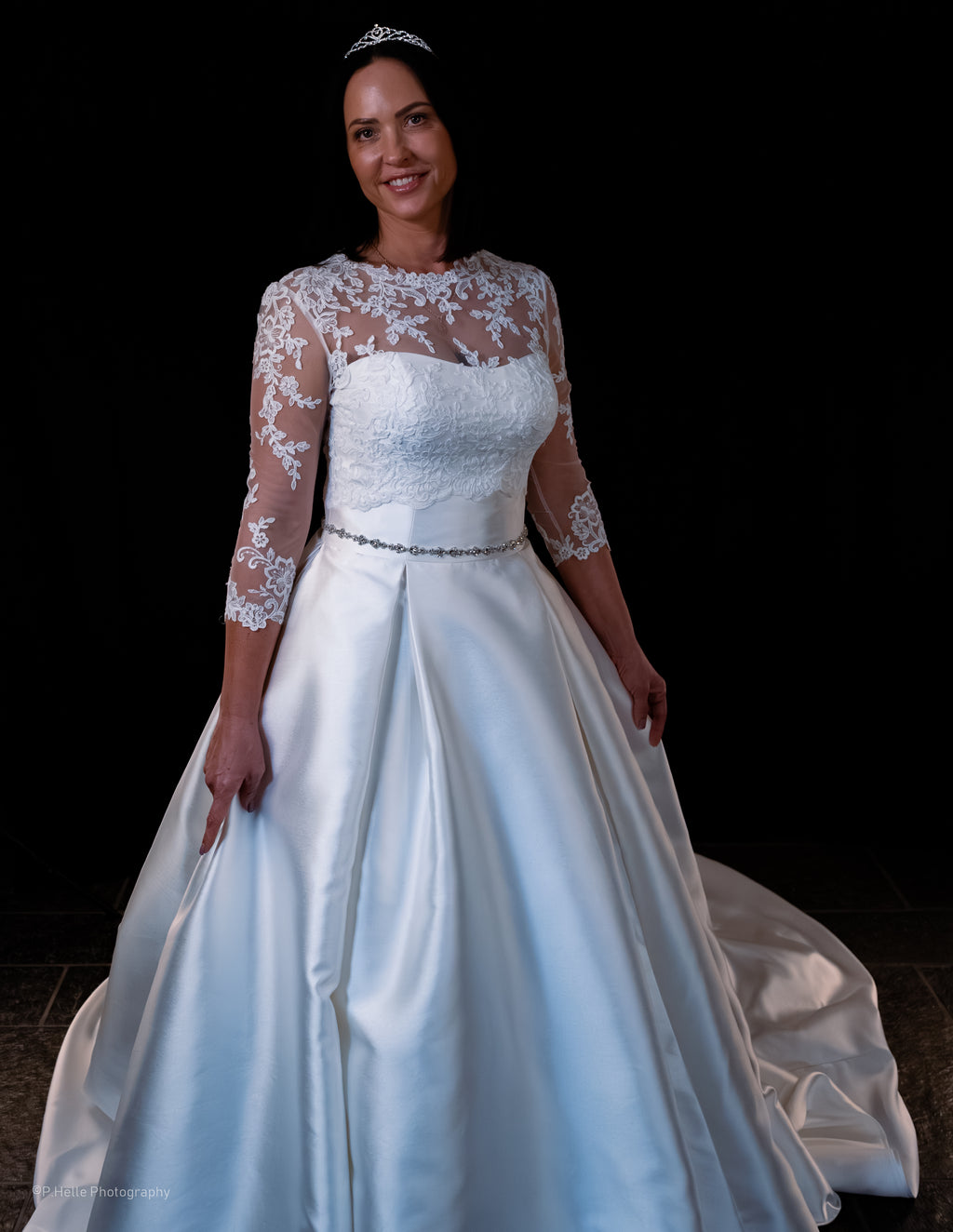 Alfred Angelo Brudekjole – Klassisk Prinsesselook med Tidløs SatinEleganse