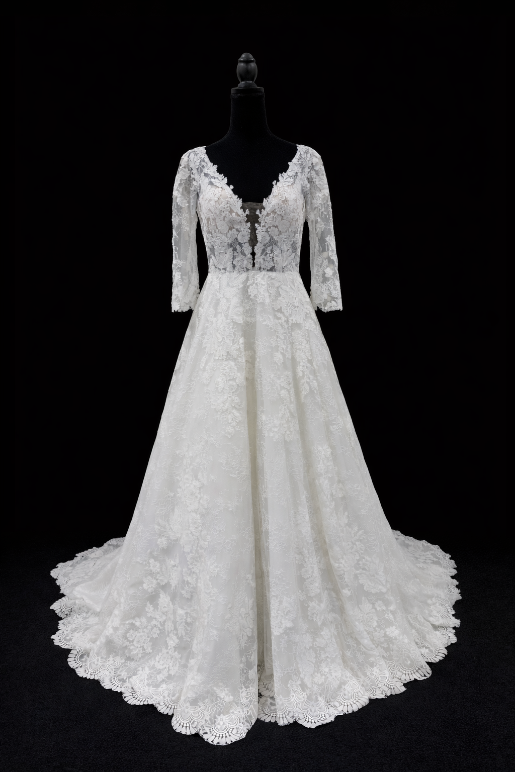 St. Patrick - Romantisk blondekjole med ermer