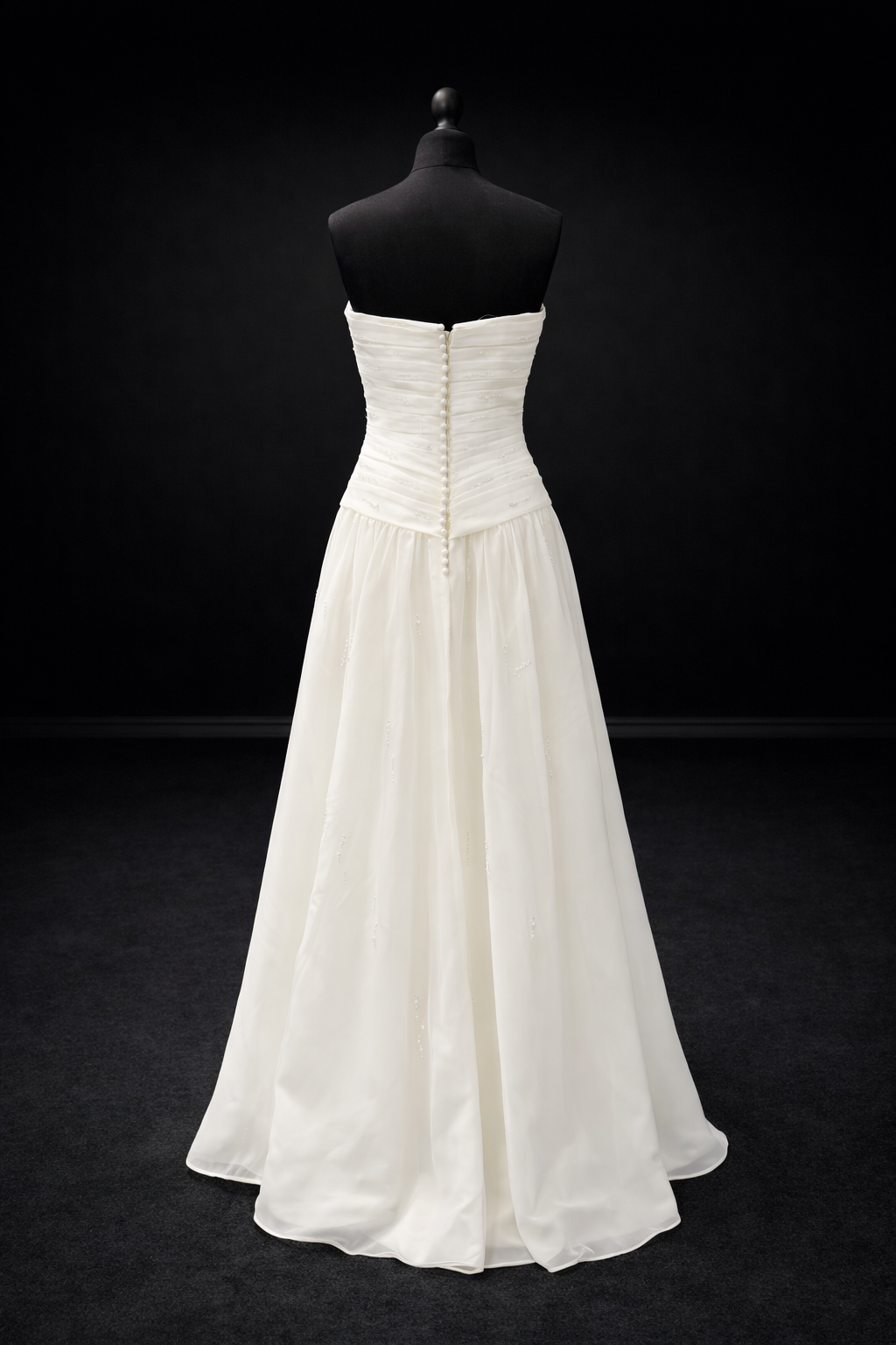 La Sposa – Klassisk stroppeløs brudekjole med draperinger